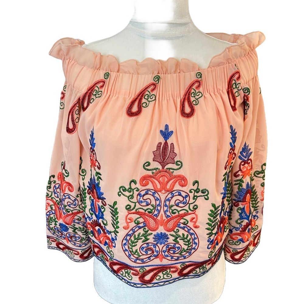 Endless Rose Embroidered Floral‎ Pattern Off-Shoulder Top - Peach